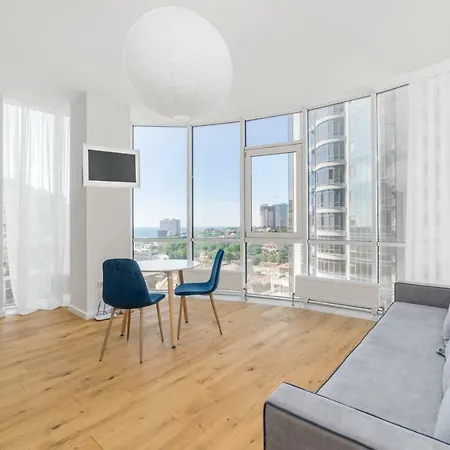 Апартаменти Gagarin Plaza Sea View Одеса