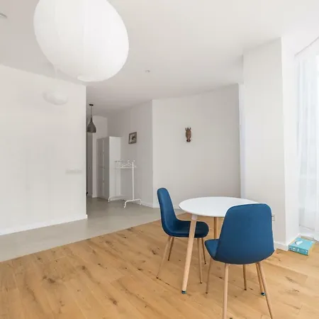 Apartment Gagarin Plaza Sea View