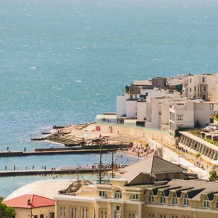 Apartment Gagarin Plaza Sea View