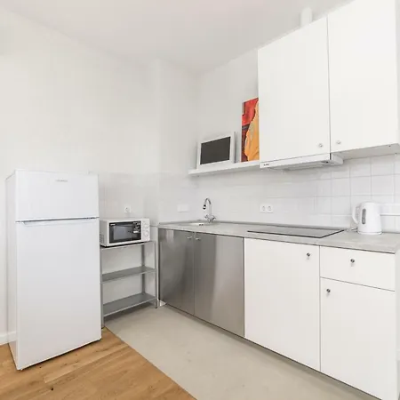 Apartment Gagarin Plaza Sea View
